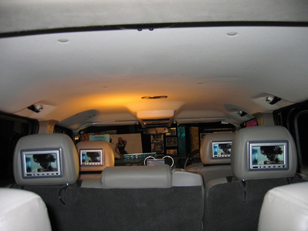 Hummer H2 photo