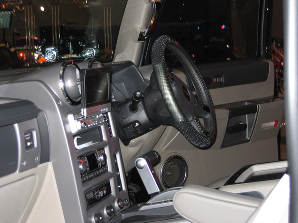 Hummer H2 photo