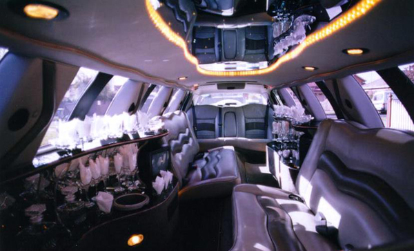Learjet limousine photo