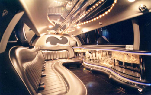 10-11 seater limousine photo