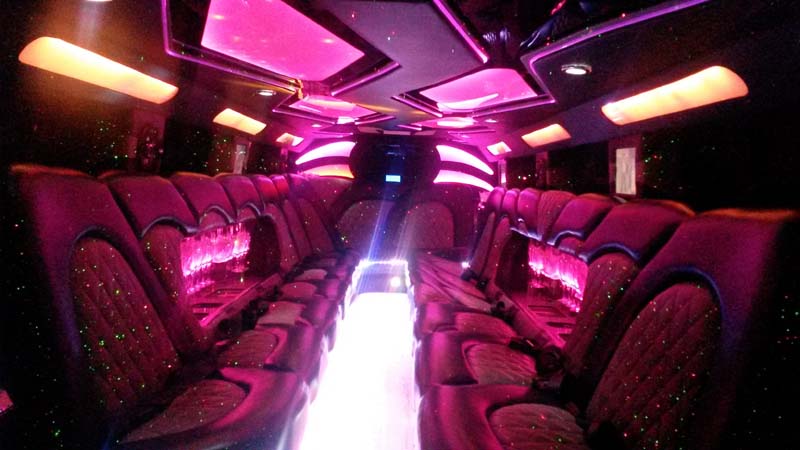 Stretch Hummer 20-24 seater photo