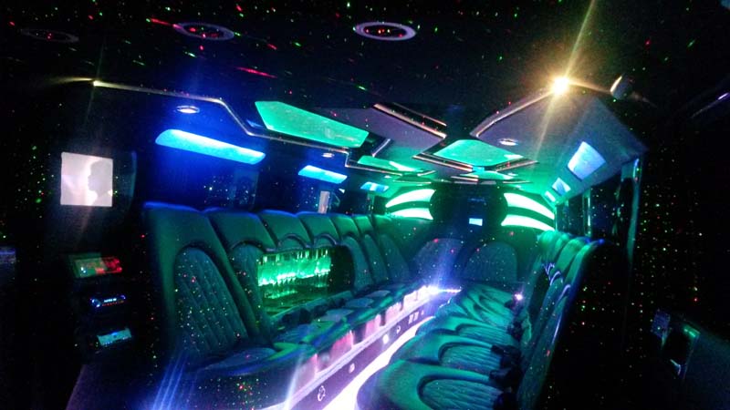 Stretch Hummer 20-24 seater photo
