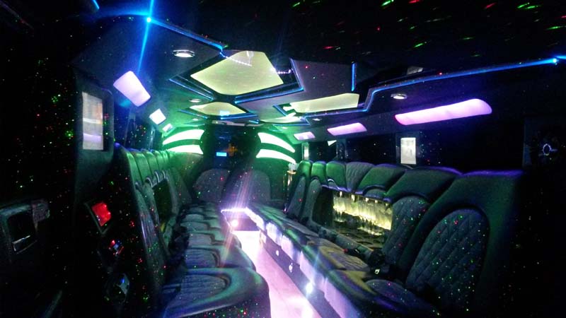 Stretch Hummer 20-24 seater photo