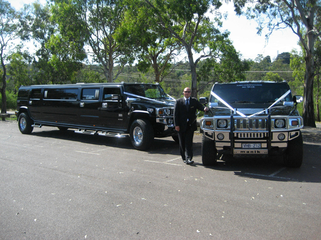 Stretch Hummer H2 photo
