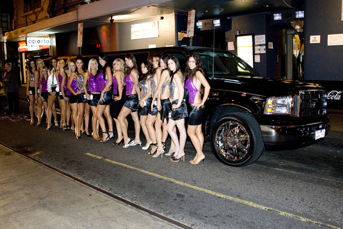 SUV limousine photo
